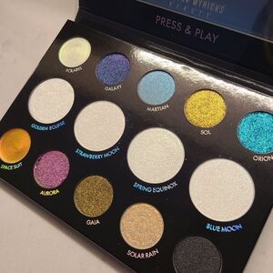 Danessa Myricks Beauty Lightwork Volume III palette